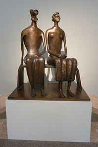  Henry Moore Sculpture