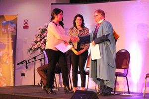 Headteacher presents award