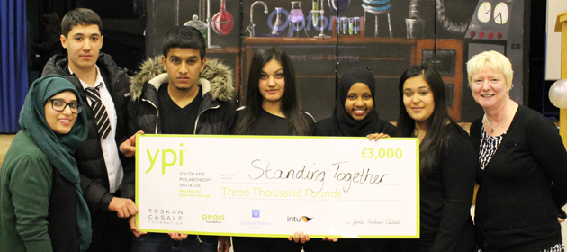 10 Orange with the £3000 cheque