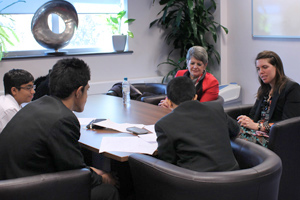 Mosaic Mentors helping Team Droid